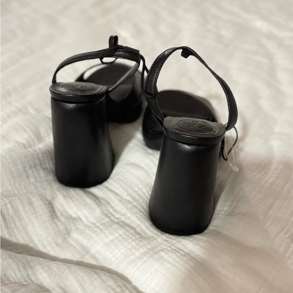 Elegant Black Women's Sandals